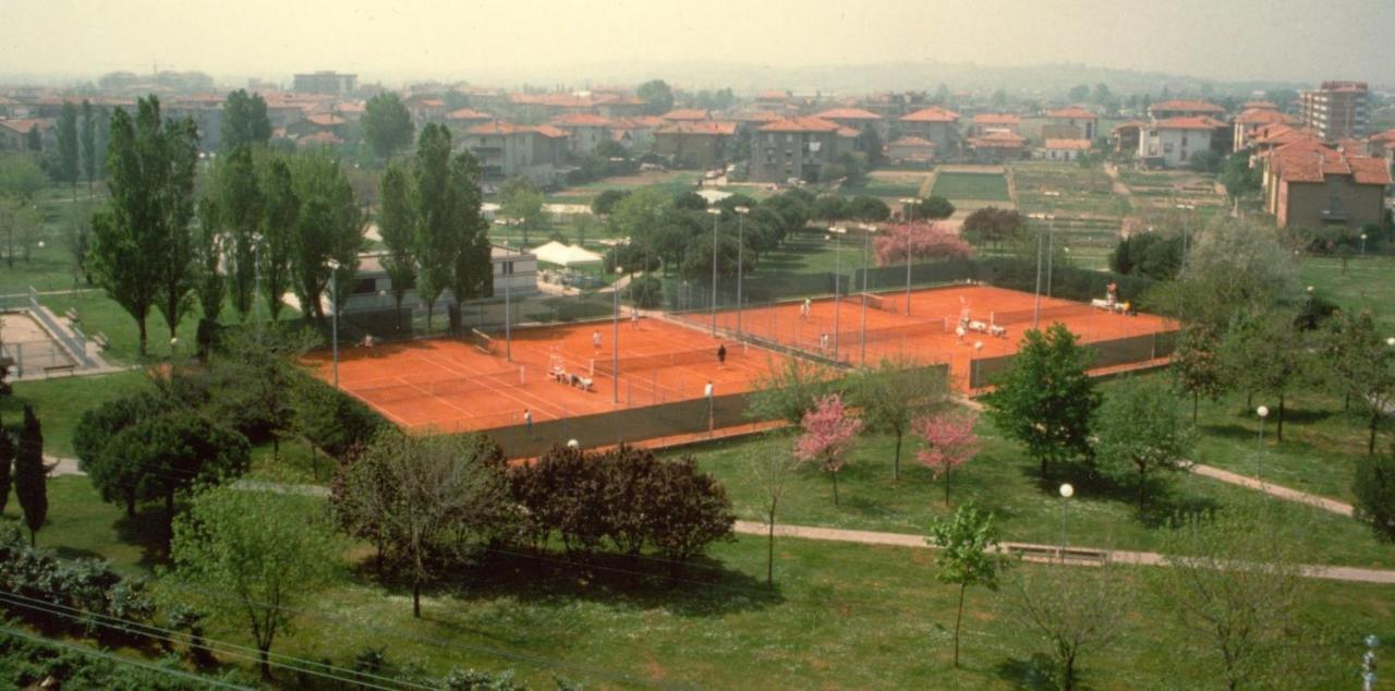 Residence Villa Azzurra Rimini Kültér fotó